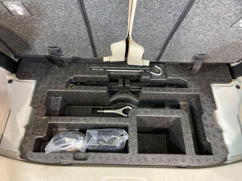 2015 Daihatsu Tanto DBA-LA600S (UW-6a657aeedc7d2)[22]