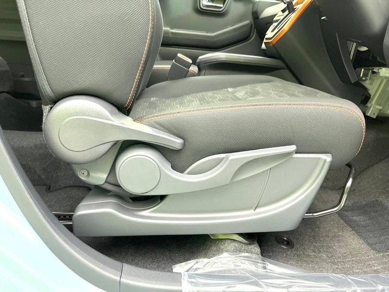 2021 Daihatsu Taft 5BA-LA900S (UW-6a657b131ca13)[18]