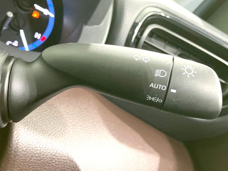 2020 Toyota Yaris Cross 6AA-MXPJ10 (UW-6a657baaf0e7e)[24]