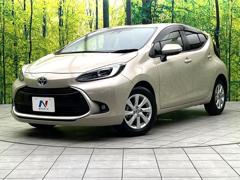 2022 Toyota Aqua 6AA-MXPK11 (UW-6a657bb925e6b)[0]
