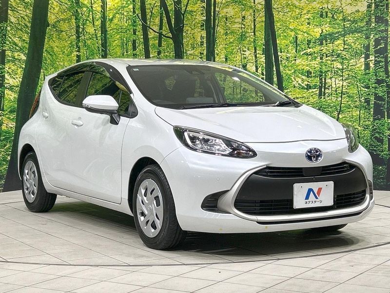 2022 Toyota Aqua 6AA-MXPK11 (UW-6a657bb950500)[15]