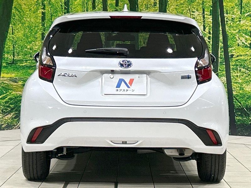 2022 Toyota Aqua 6AA-MXPK11 (UW-6a657bb950500)[18]