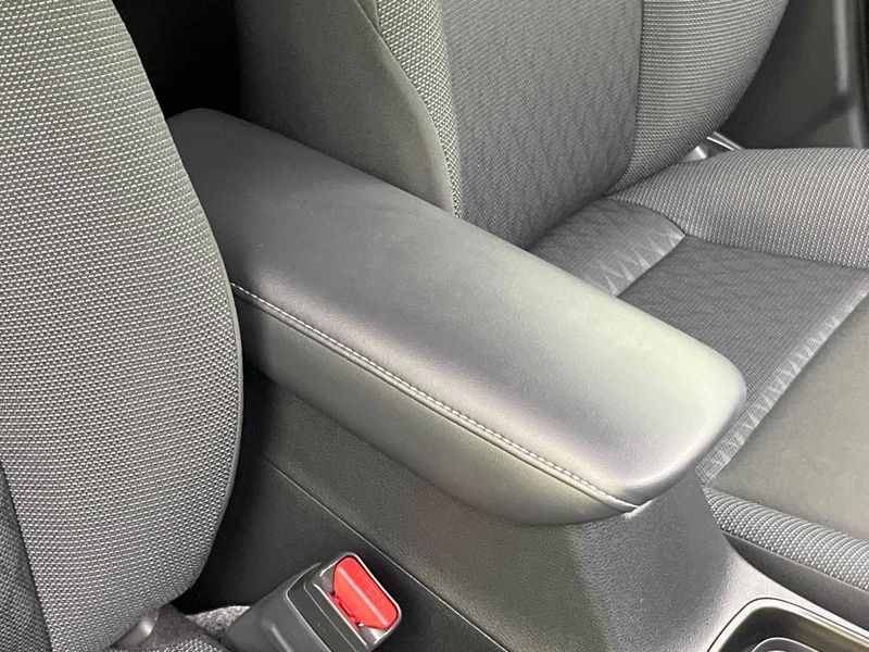 2024 Toyota Aqua 6AA-MXPK11 (UW-6a657bbccf25e)[25]