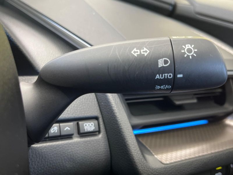 2023 Toyota Prius 6AA-MXWH60 (UW-6a657bd77697e)[27]