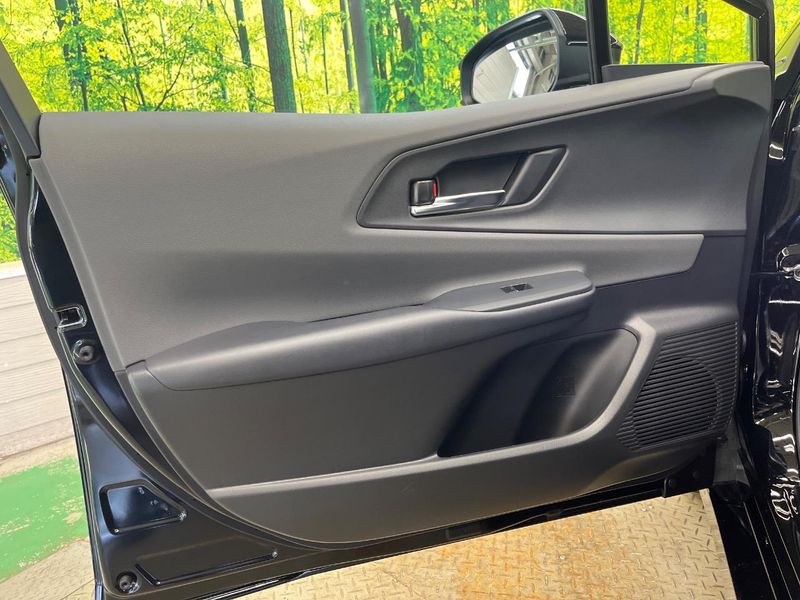 2023 Toyota Prius 6AA-MXWH60 (UW-6a657bd77697e)[4]