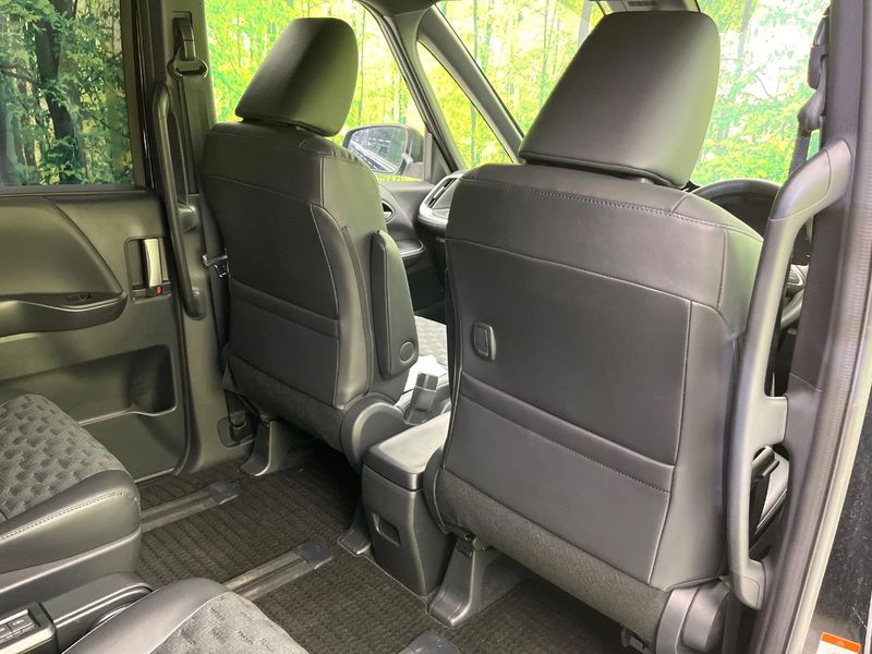 2024 Toyota Voxy 6BA-MZRA90W (UW-6a657be514bd4)[22]