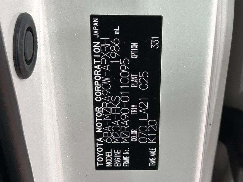 2024 Toyota Noah 6BA-MZRA90W (UW-6a657be6b862e)[1]