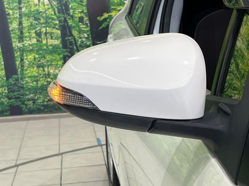 2012 Toyota Aqua DAA-NHP10 (UW-6a657bf395754)[24]