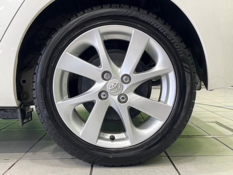 2012 Toyota Aqua DAA-NHP10 (UW-6a657bf395754)[11]