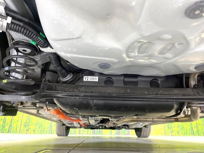 2019 Toyota Aqua DAA-NHP10 (UW-6a657bfa54880)[27]