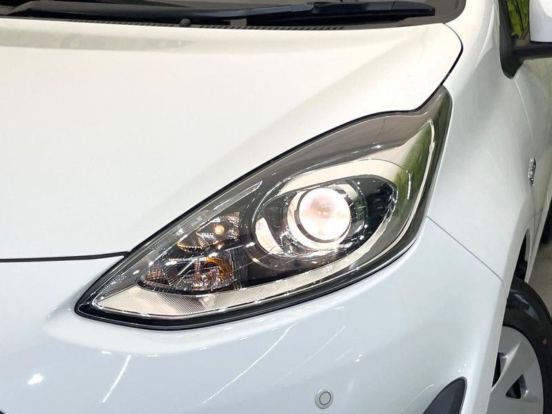 2019 Toyota Aqua DAA-NHP10 (UW-6a657bfa54880)[8]