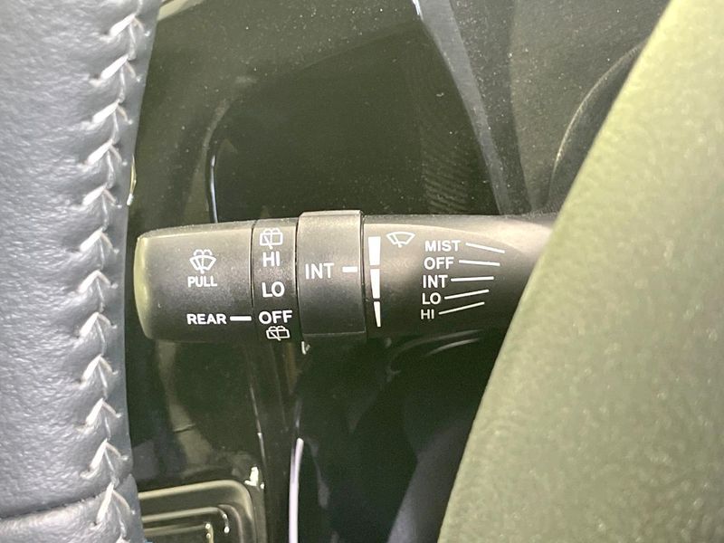 2019 Toyota Aqua DAA-NHP10H (UW-6a657bfb93381)[27]
