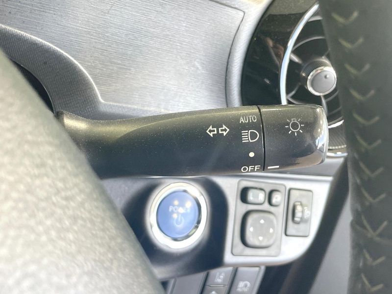 2019 Toyota Aqua DAA-NHP10H (UW-6a657bfb93381)[26]