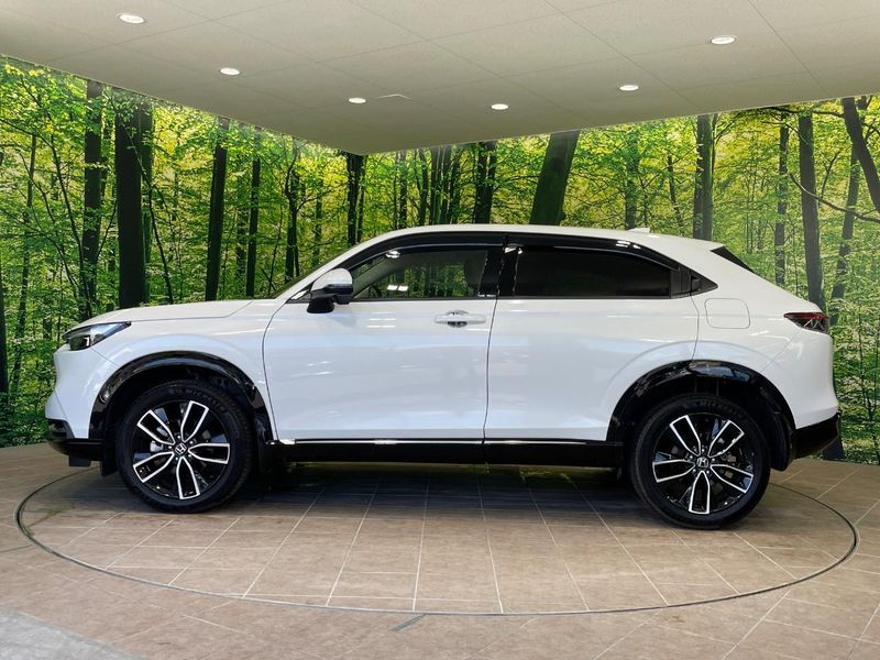 2022 Honda Vezel 6AA-RV5 (UW-6a657c2de08a1)[18]