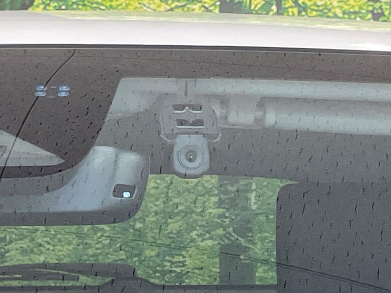 2022 Honda Vezel 6AA-RV5 (UW-6a657c2de08a1)[15]
