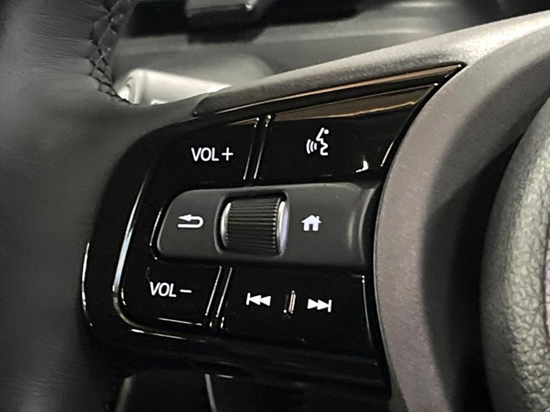 2024 Honda Vezel 6AA-RV5 (UW-6a657c34ae4af)[17]
