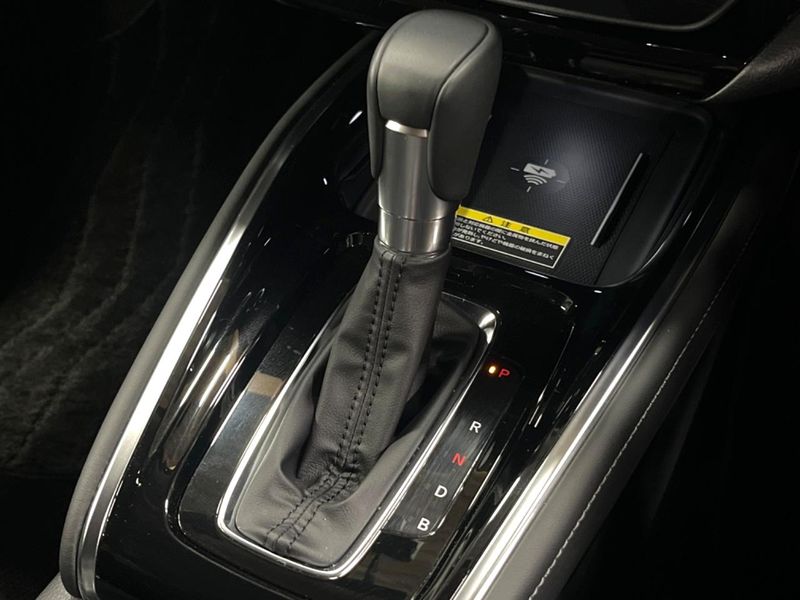 2024 Honda Vezel 6AA-RV5 (UW-6a657c34ae4af)[14]