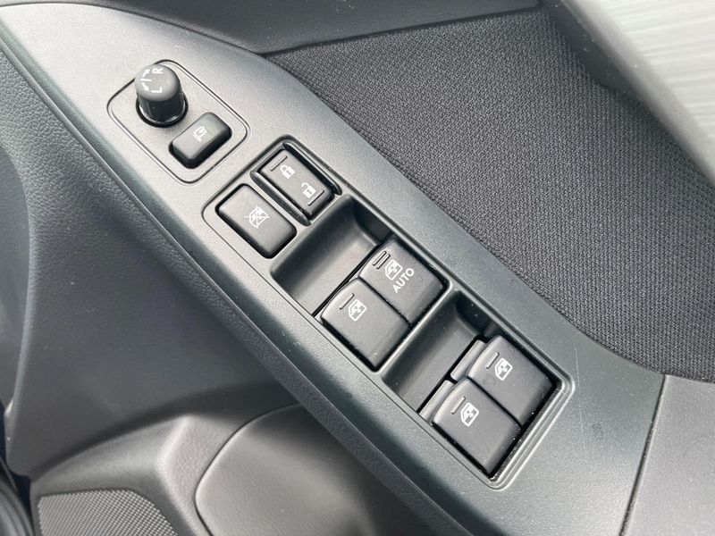 2012 Subaru Forester DBA-SJ5 (UW-6a657c449aff5)[8]