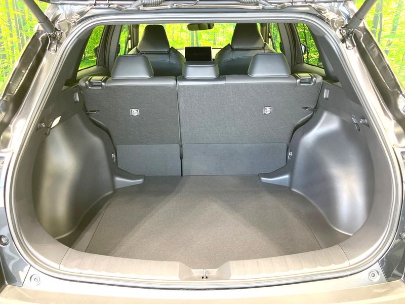 2025 Toyota Corolla Cross 6AA-ZVG13 (UW-6a657cc49d6ec)[8]