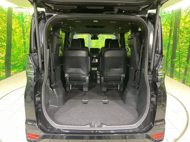 2024 Toyota Voxy 6AA-ZWR90W (UW-6a657cf7769f6)[26]