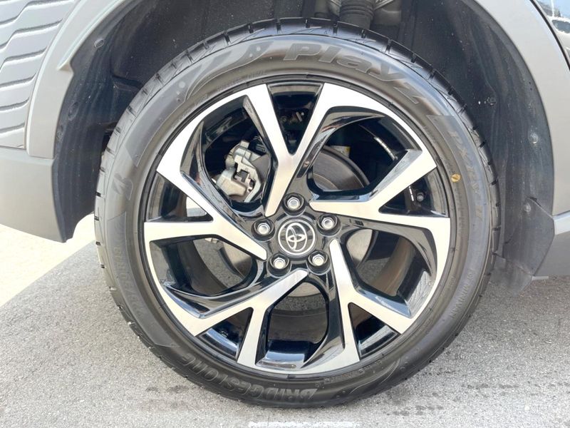 2019 Toyota C-HR DAA-ZYX10 (UW-6a657cff0b16b)[9]