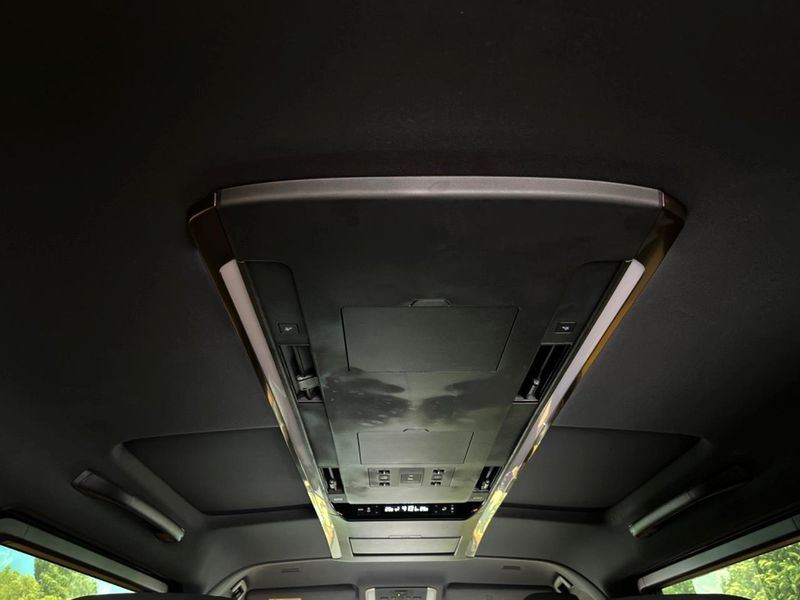 2023 Toyota Vellfire Hybrid 6AA-AAHH40W (UW-6a66ca79cc9ac)[13]