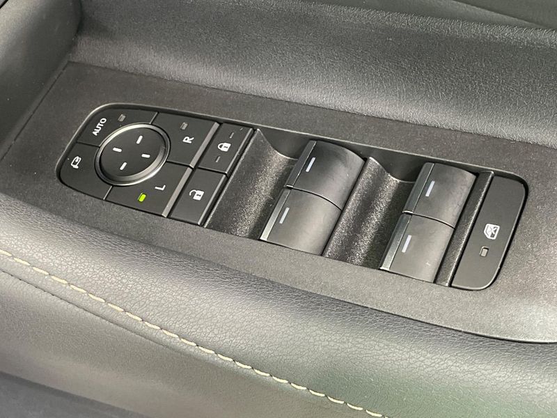 2024 Toyota Alphard 3BA-AGH40W (UW-6a66caa544e60)[22]