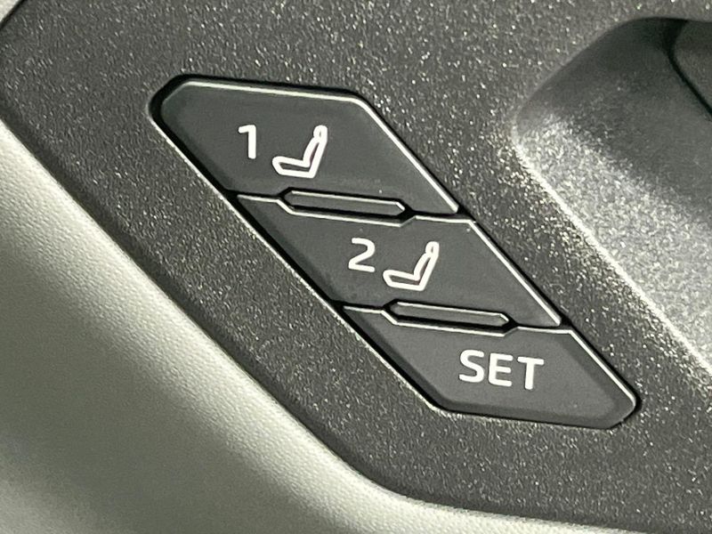 2026 Toyota RAV4 6AA-AXAN64 (UW-6a66cac0bf37c)[15]