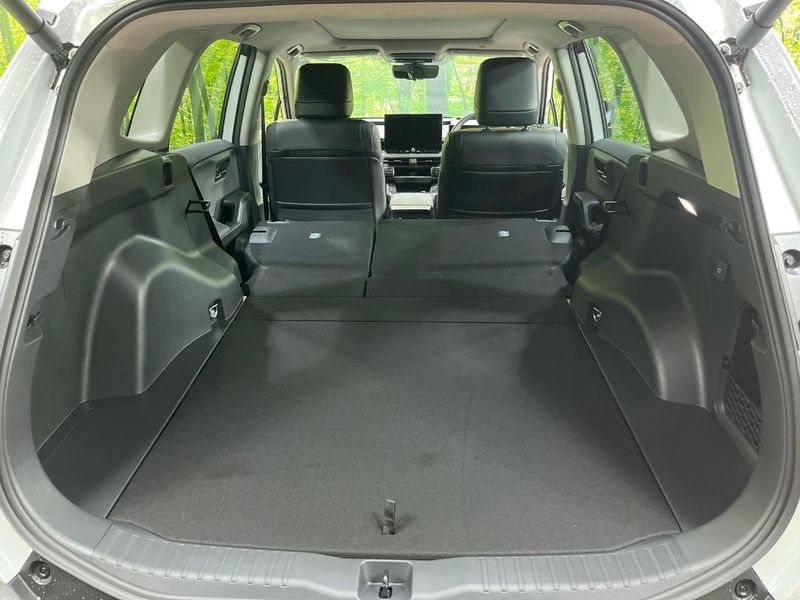 2026 Toyota RAV4 6AA-AXAN64 (UW-6a66cac0bf37c)[5]