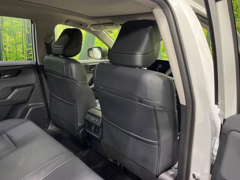 2026 Toyota RAV4 6AA-AXAN64 (UW-6a66cac0bf37c)[20]