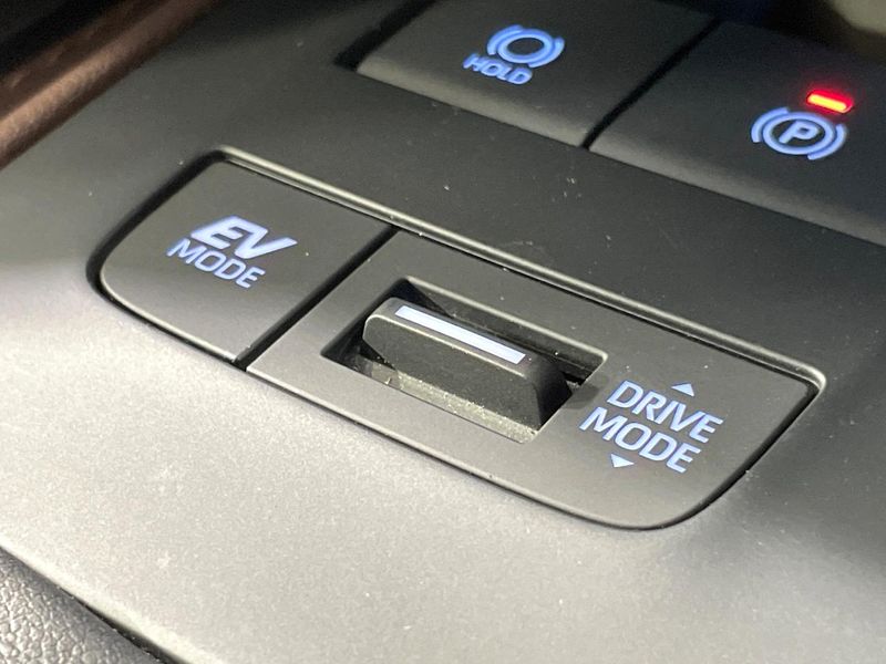 2021 Toyota Harrier Hybrid 6AA-AXUH85 (UW-6a66cacb79576)[25]