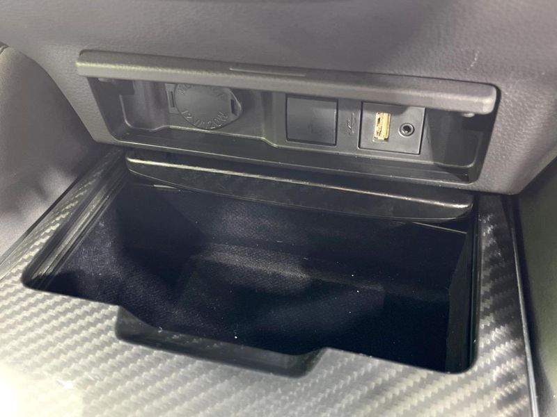 2019 Toyota Crown Hybrid 6AA-AZSH20 (UW-6a66cad642a80)[25]