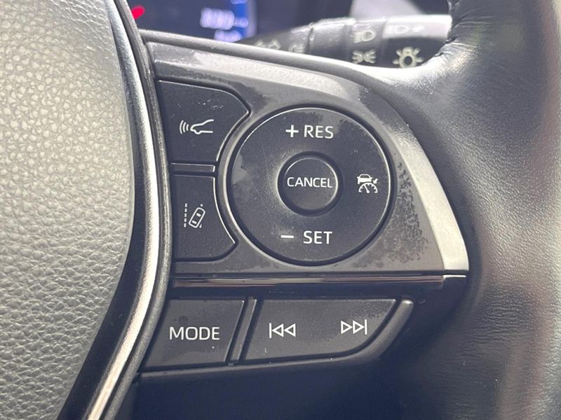 2019 Toyota Crown Hybrid 6AA-AZSH20 (UW-6a66cad642a80)[18]