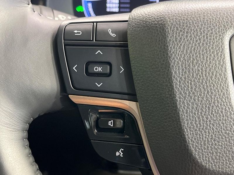 2023 Toyota Crown Crossover 6AA-AZSH35 (UW-6a66cadc28e05)[26]