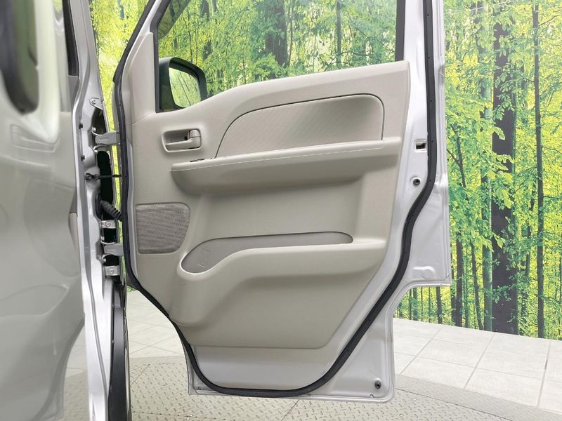 2020 Nissan NV100 Clipper Van HBD-DR17V (UW-6a66cb34addd7)[25]
