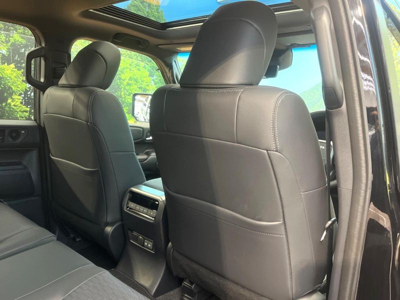 2025 Toyota Land Cruiser 250 3DA-GDJ250W (UW-6a66cb59d49c7)[23]
