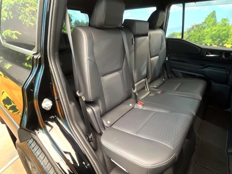 2025 Toyota Land Cruiser 250 3DA-GDJ250W (UW-6a66cb59d49c7)[22]