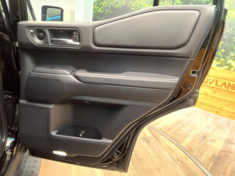2025 Toyota Land Cruiser 250 3DA-GDJ250W (UW-6a66cb59d49c7)[20]
