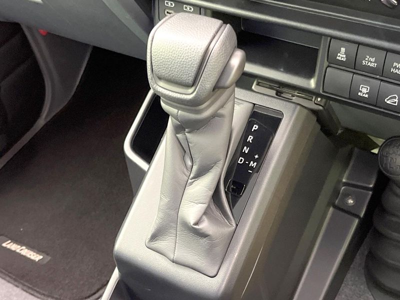2025 Toyota Land Cruiser 70 3DA-GDJ76W (UW-6a66cb5bd132e)[16]