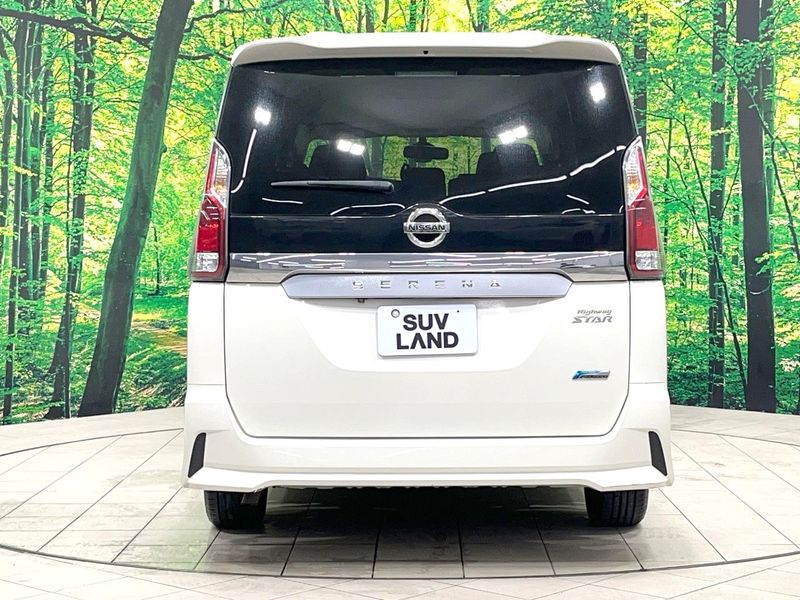 2017 Nissan Serena DAA-GFC27 (UW-6a66cb605b3dc)[22]