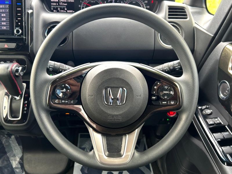 2019 Honda N-BOX CUSTOM DBA-JF4 (UW-6a66cbf402b3d)[4]