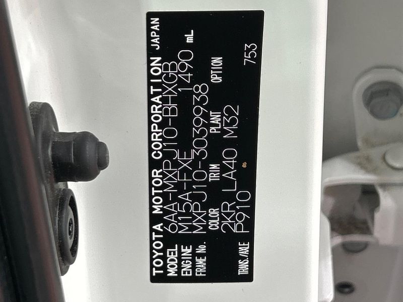2022 Toyota Yaris Cross 6AA-MXPJ10 (UW-6a66cd1c733d8)[1]