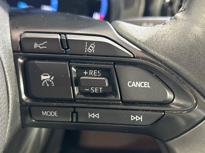 2022 Toyota Yaris Cross 6AA-MXPJ10 (UW-6a66cd1c733d8)[28]