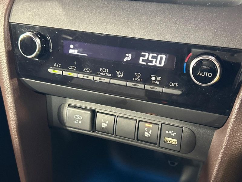 2022 Toyota Yaris Cross 6AA-MXPJ10 (UW-6a66cd1c733d8)[24]