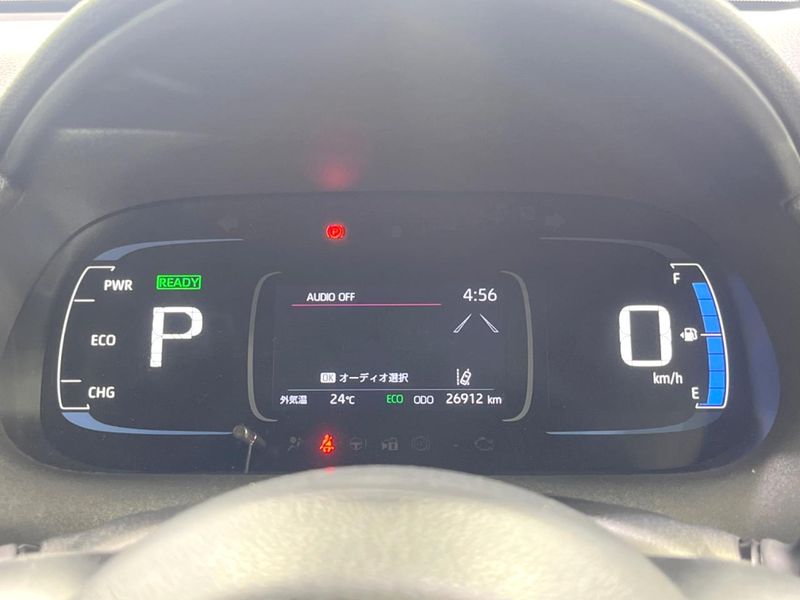 2023 Toyota Aqua 6AA-MXPK11 (UW-6a66cd29adf84)[20]