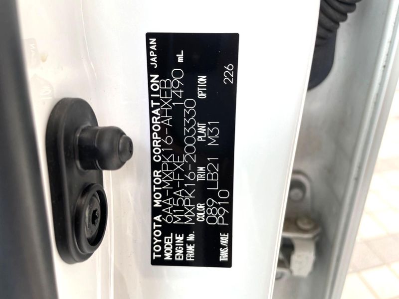 2021 Toyota Aqua 6AA-MXPK16 (UW-6a66cd2cc2eb1)[1]