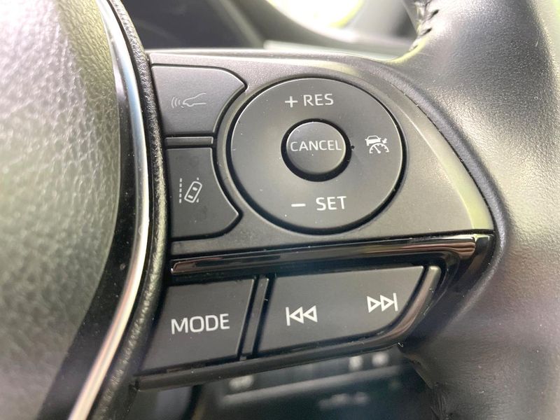 2020 Toyota Harrier 6BA-MXUA80 (UW-6a66cd38bde08)[20]