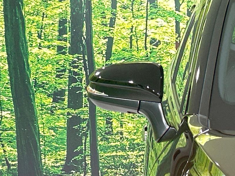 2021 Toyota Harrier 6BA-MXUA80 (UW-6a66cd3d0a5f7)[12]