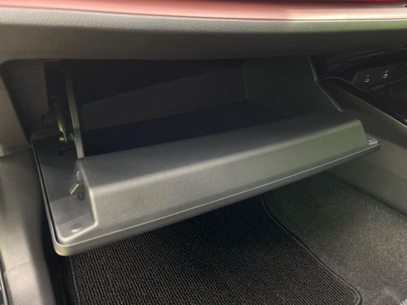 2025 Toyota Prius 6AA-MXWH60 (UW-6a66cd4c4563c)[13]