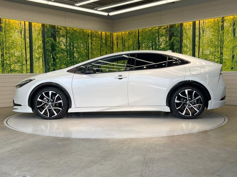 2023 Toyota Prius 6LA-MXWH61 (UW-6a66cd4d487e3)[26]
